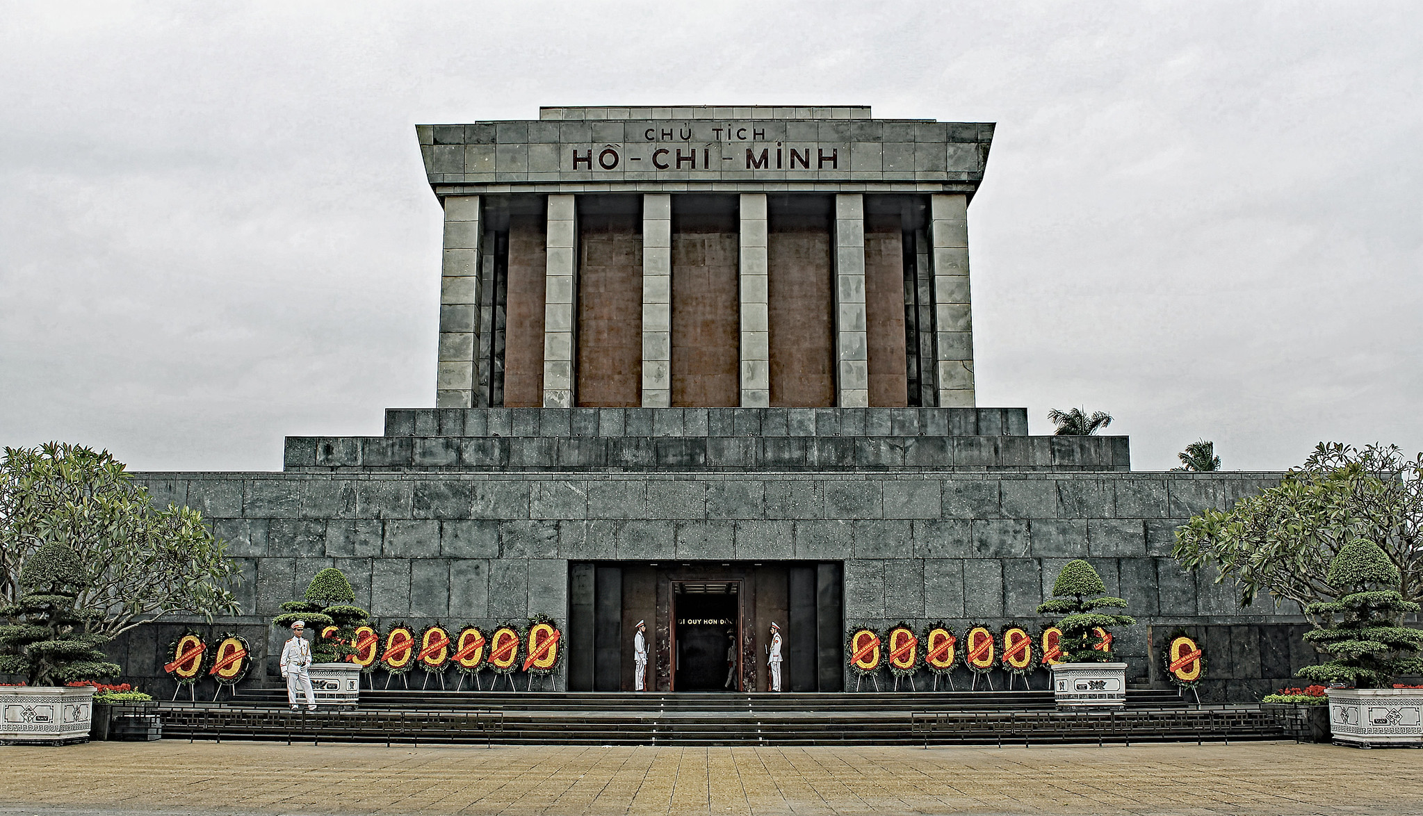 Discovery Vietnam With Ninh Binh tour visual