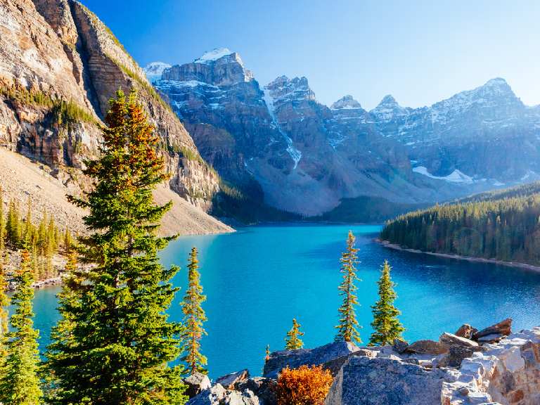 Best Time to Visit Canada 2026 - Flamingo Travels